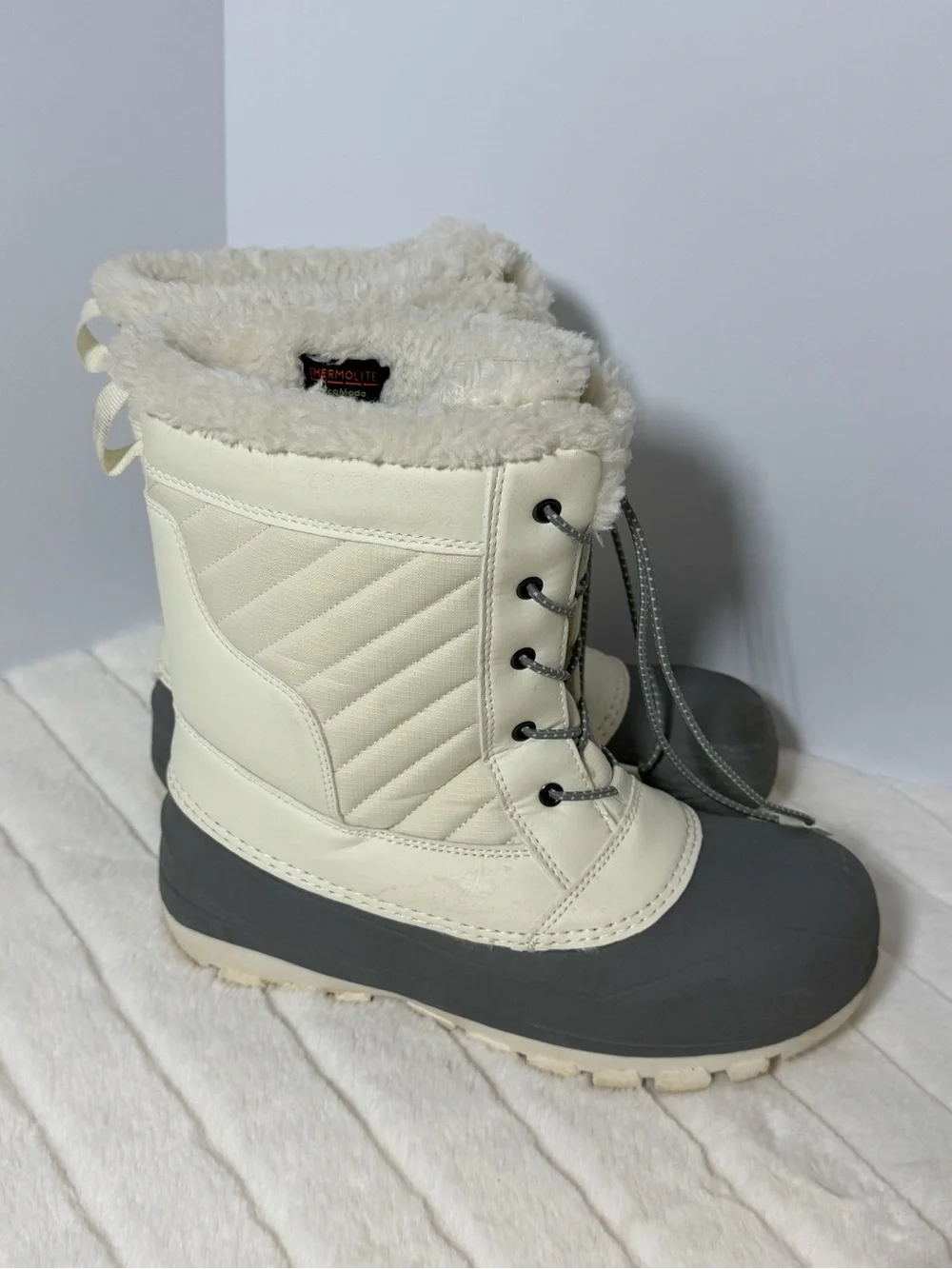 Winter boots - women’s size 6